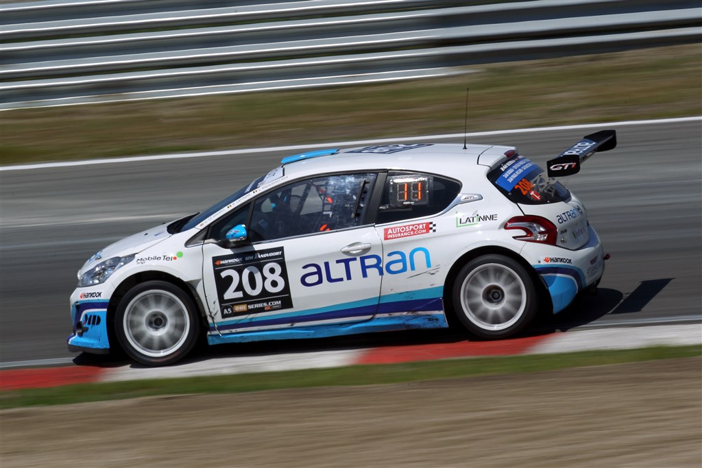 Det er en af Team Altrans biler, Kim Holmgaard i weekenden skal køre
(Foto: Team Altran)